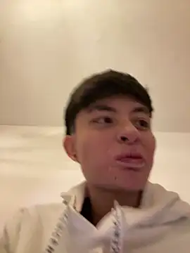 Tomnico 19 online show from 04/05/26, 05:15