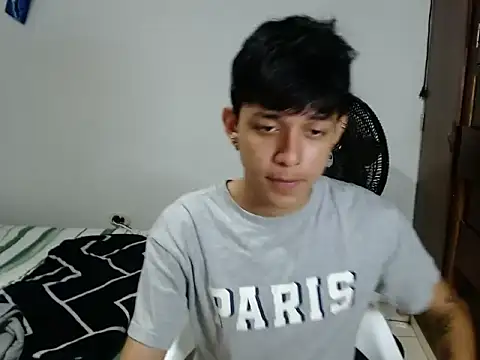 Snapshot of cute_jisus chatting on 04/21/26, 04:08 cute jisus online show from 04/21/26, 04:08