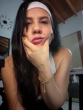 sashaaqueen online show from 04/09/26, 02:22