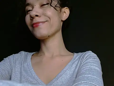 Snapshot of helena_hadler chatting on 04/16/26, 07:58 helena hadler online show from 04/16/26, 07:58