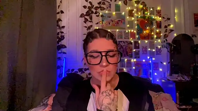 moonvampiq online show from 02/26/26, 11:04