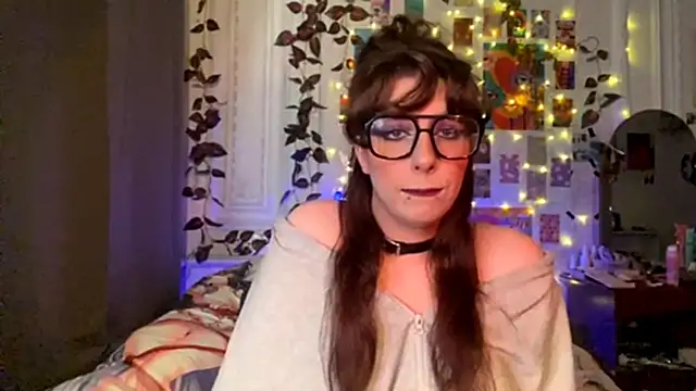 moonvampiq online show from 03/04/26, 06:03