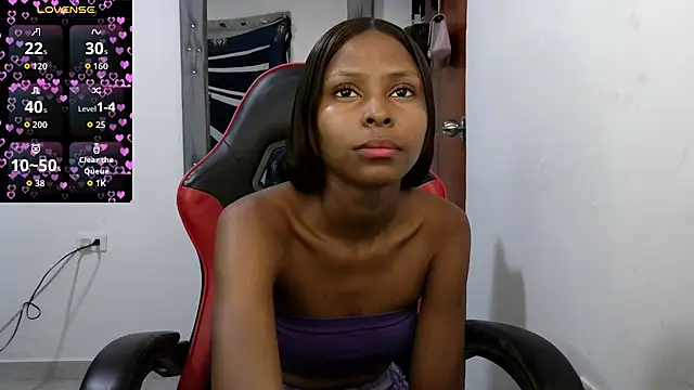 Snapshot of Dulce_camx chatting on 07/17/26, 03:24 Dulce camx online show from 07/17/26, 03:24