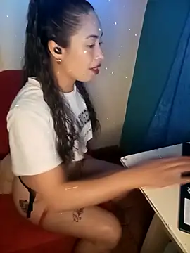 Snapshot of lina_luxe_ chatting on 02/28/26, 11:28 lina luxe online show from 02/28/26, 11:28