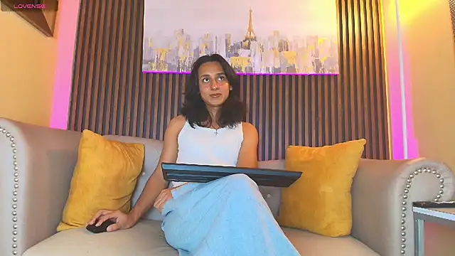 Elisasue online show from 05/20/26, 03:02