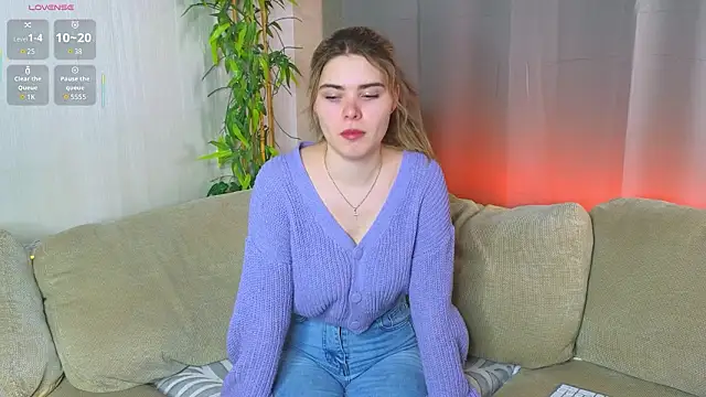 Snapshot of hornycharisma chatting on 03/05/26, 02:02 hornycharisma online show from 03/05/26, 02:02