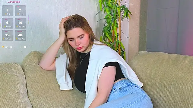 Snapshot of hornycharisma chatting on 03/10/26, 02:22 hornycharisma online show from 03/10/26, 02:22