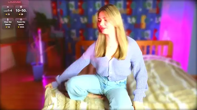 Snapshot of hornycharisma chatting on 03/17/26, 03:04 hornycharisma online show from 03/17/26, 03:04