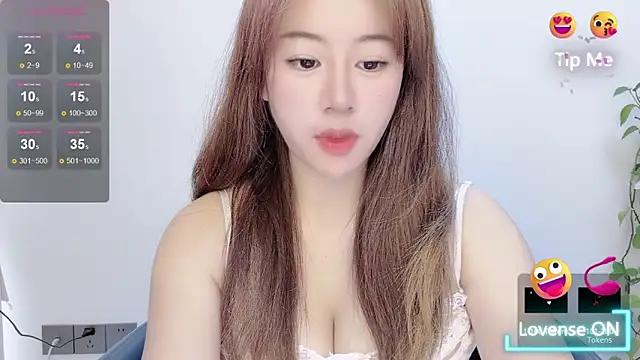Snapshot of Baixi-01 chatting on 06/21/26, 04:48 Baixi-01 online show from 06/21/26, 04:48