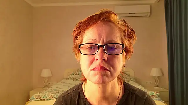 LioraWeiss online show from 03/02/26, 06:47