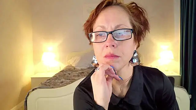 LioraWeiss online show from 03/12/26, 05:57