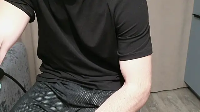 Snapshot of chantatummm chatting on 03/23/26, 02:04 chantatummm online show from 03/23/26, 02:04