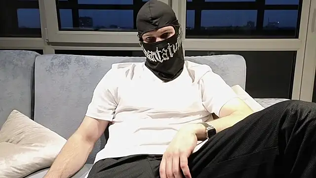 Snapshot of chantatummm chatting on 04/08/26, 03:56 chantatummm online show from 04/08/26, 03:56