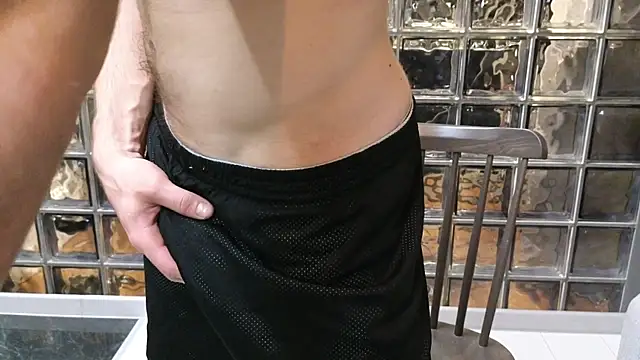 Snapshot of chantatummm chatting on 04/18/26, 07:58 chantatummm online show from 04/18/26, 07:58