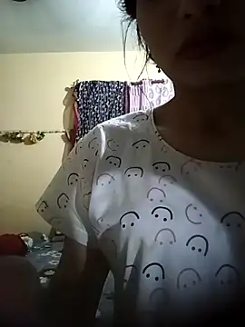 Snapshot of Rashmika_Mandana chatting on 04/20/26, 09:16 Rashmika Mandana online show from 04/20/26, 09:16