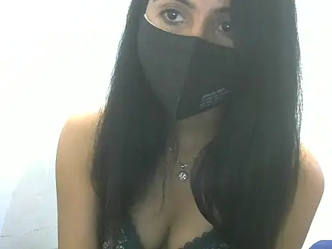 Snapshot of keyswee chatting on 01/11/25, 10:51 keyswee online show from 01/11/25, 10:51