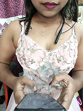 Snapshot of Sweet_Mahii chatting on 02/27/26, 06:08 Sweet Mahii online show from 02/27/26, 06:08