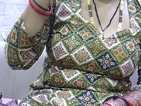 HOTY SAPNA02sCyOz9QcTD online show from 05/13/26, 12:19