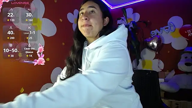 Snapshot of VirellaAshford chatting on 03/05/26, 11:17 VirellaAshford online show from 03/05/26, 11:17