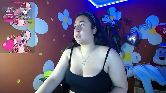 Snapshot of VirellaAshford chatting on 03/07/26, 07:33 VirellaAshford online show from 03/07/26, 07:33