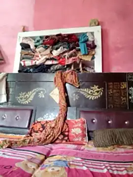 Snapshot of Poonam_bhoji chatting on 04/05/26, 08:00 Poonam bhoji online show from 04/05/26, 08:00