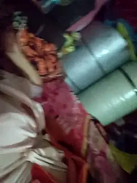 Snapshot of Poonam_bhoji chatting on 04/05/26, 08:28 Poonam bhoji online show from 04/05/26, 08:28