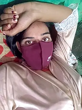 Snapshot of Poonam_bhoji chatting on 04/10/26, 04:44 Poonam bhoji online show from 04/10/26, 04:44