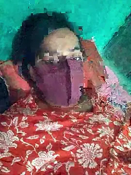 Snapshot of Poonam_bhoji chatting on 04/12/26, 03:39 Poonam bhoji online show from 04/12/26, 03:39