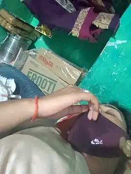 Snapshot of Poonam_bhoji chatting on 04/19/26, 06:21 Poonam bhoji online show from 04/19/26, 06:21