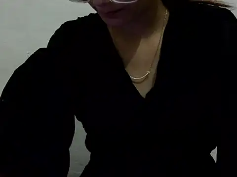 Snapshot of sexy_liciy chatting on 05/06/26, 06:02 sexy liciy online show from 05/06/26, 06:02