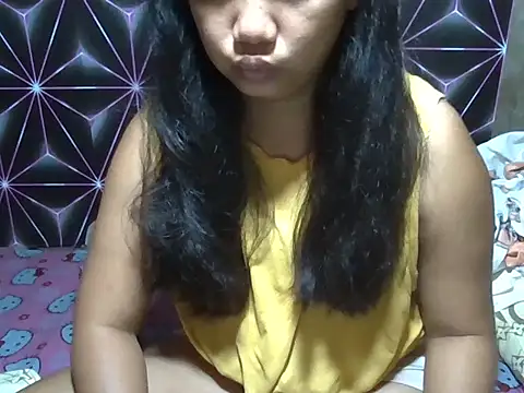 Snapshot of Flowerbebe chatting on 04/18/26, 07:07 Flowerbebe online show from 04/18/26, 07:07