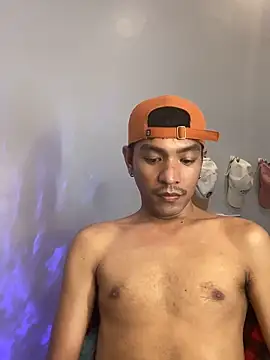 Snapshot of asian_darlingcummersxXx chatting on 04/01/26, 12:33 asian darlingcummersxXx online show from 04/01/26, 12:33