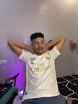 Snapshot of asian_darlingcummersxXx chatting on 04/14/26, 01:11 asian darlingcummersxXx online show from 04/14/26, 01:11