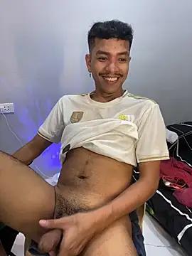 Snapshot of asian_darlingcummersxXx chatting on 04/18/26, 07:56 asian darlingcummersxXx online show from 04/18/26, 07:56