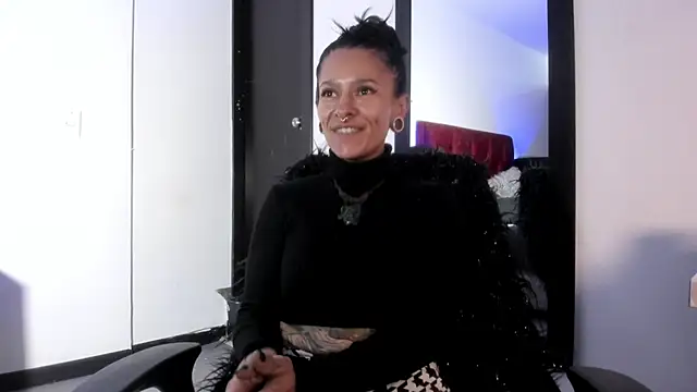 Snapshot of Amelie_Blake chatting on 04/02/26, 12:36 Amelie Blake online show from 04/02/26, 12:36