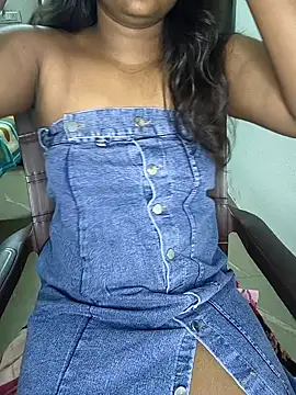 Snapshot of MISS_MADHURIBABY chatting on 03/16/26, 11:03 MISS MADHURIBABY online show from 03/16/26, 11:03