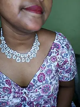 Snapshot of MISS_MADHURIBABY chatting on 04/25/26, 06:49 MISS MADHURIBABY online show from 04/25/26, 06:49