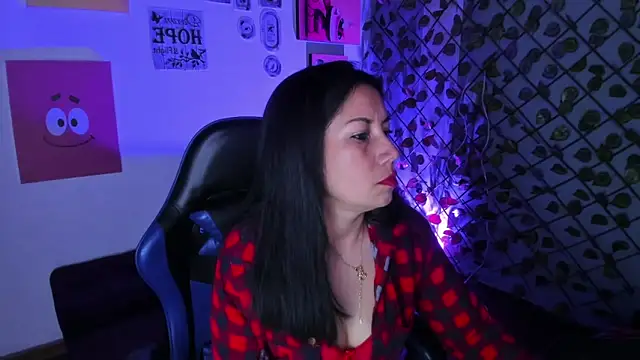 Megan Collinss1 online show from 03/17/26, 04:43