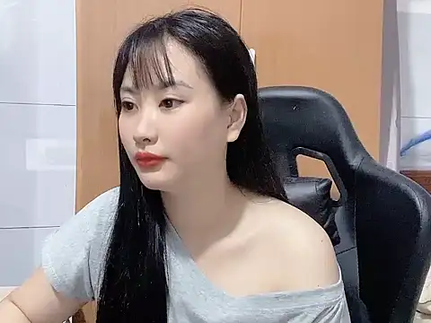 Snapshot of Sunny2868 chatting on 03/03/26, 03:45 Sunny2868 online show from 03/03/26, 03:45