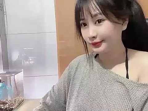 Snapshot of Sunny2868 chatting on 03/10/26, 05:12 Sunny2868 online show from 03/10/26, 05:12