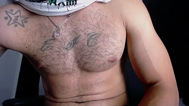 Snapshot of Grant_Irons chatting on 03/05/26, 12:01 Grant Irons online show from 03/05/26, 12:01