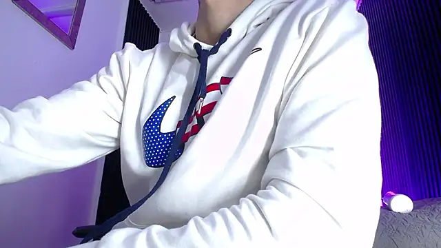 Snapshot of Grant_Irons chatting on 03/09/26, 11:47 Grant Irons online show from 03/09/26, 11:47