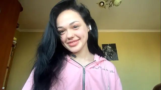 Snapshot of Jennifer_anniston chatting on 03/01/26, 07:10 Jennifer anniston online show from 03/01/26, 07:10