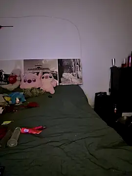 Snapshot of SweetAnnaX chatting on 03/08/26, 01:03 SweetAnnaX online show from 03/08/26, 01:03