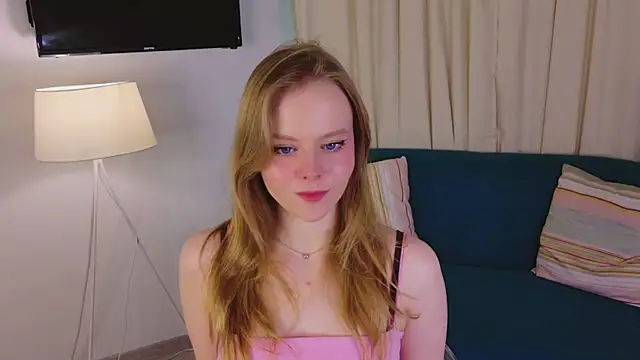 Sophie Peach  online show from 03/03/26, 02:12