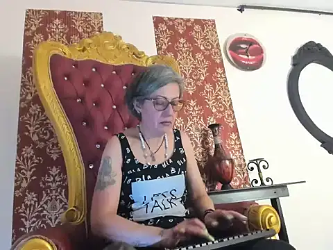 Snapshot of Hades_Lyra chatting on 03/02/26, 02:57 Hades Lyra online show from 03/02/26, 02:57