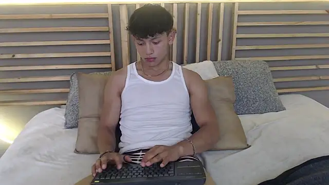 Snapshot of clark_ken01 chatting on 03/02/26, 08:48 clark ken01 online show from 03/02/26, 08:48