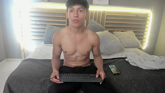 clark ken01 online show from 03/19/26, 09:19