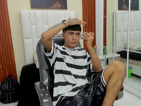 Snapshot of Thiago_collinss chatting on 03/05/26, 10:39 Thiago collinss online show from 03/05/26, 10:39