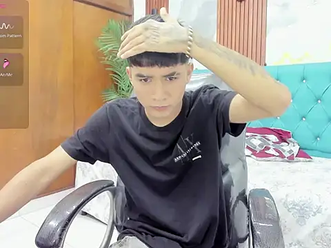 Snapshot of Thiago_collinss chatting on 03/27/26, 10:42 Thiago collinss online show from 03/27/26, 10:42